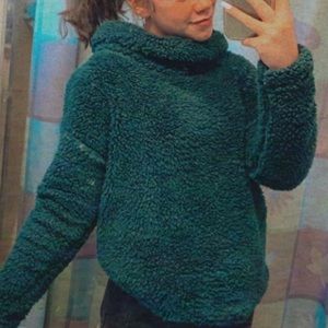 Super cute winter sweater